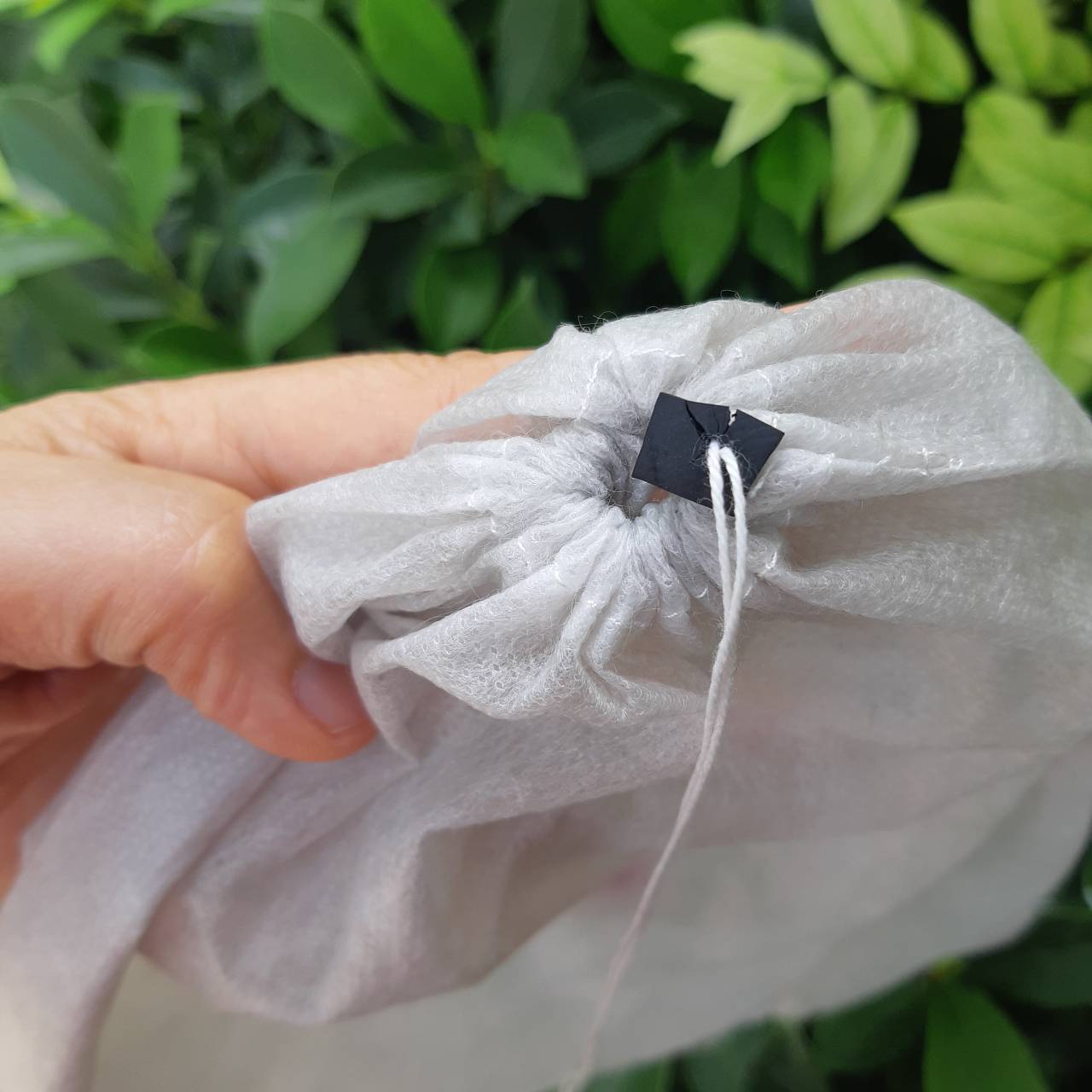 ถุงผ้าสำหรับห่อผลไม้ป้องกันแมลง 12x14 นิ้ว หนา 20 แกรม 10 ใบ