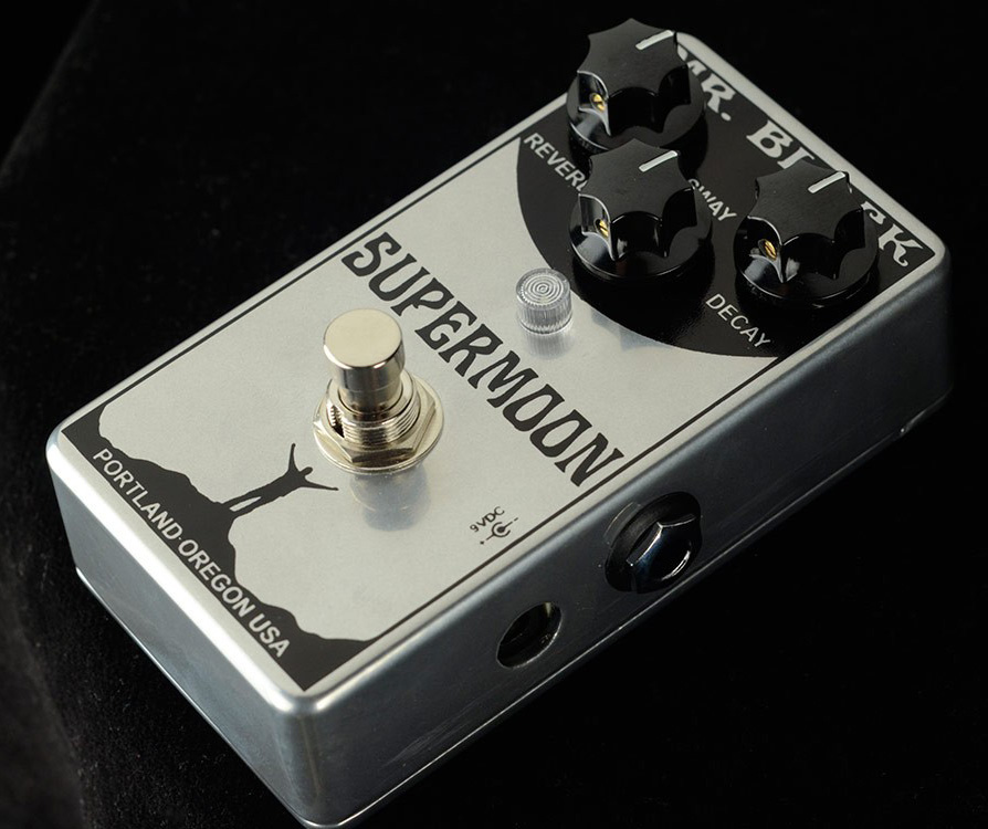 Mr. Black Supermoon Modulated Reverb- Chrome