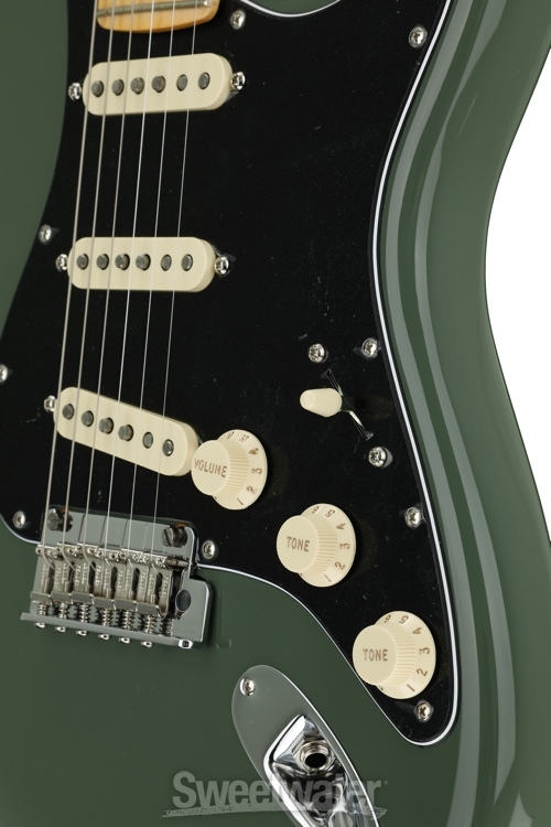 Fender American Professional Stratocaster - Antique Olive with Maple Fingerboard