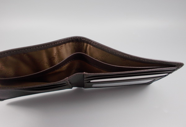 กระเป่าสตางค์ Guy Laroche ดาร์คช็อคโกแลต ใหม่ แท้