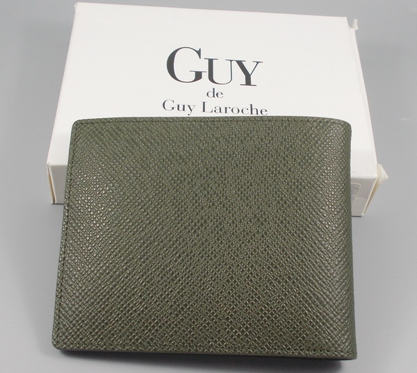 กระเป่าสตางค์ Guy Laroche เขียวมีช่องเศษสตางค์ ใหม่ แท้