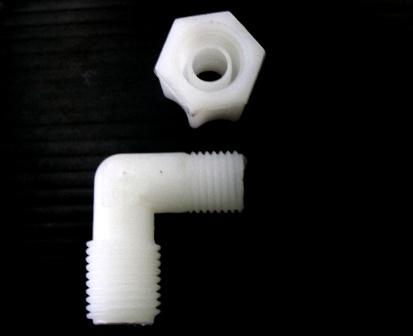 ข้องอ (1/4MIP X 1/4OD) Plastic + ฝาเกลียวหมุนล๊อกท่อ 50 pcs.