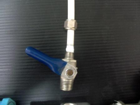 บอลวาล์ว ขนาด เกลียว 1/4" x ท่อ 3/8" Star