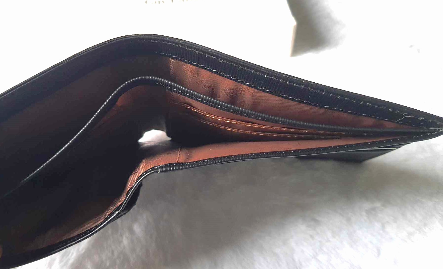 กระเป๋าสตางค์ Guy Laroche ดำ ใหม่ แท้