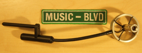 Applied Microphone Technology AMT Wi5II Wireless Saxophone Microphone