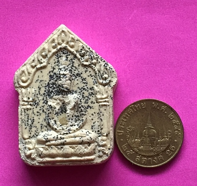 พระพิมพ์ขุนแผน หลวงปู่ทิม วัดพระขาว จ.อยุธยา หลังยันต์องค์เล็ก เนื้อผงพุทธคุณ ผสมผงแร่ พระแท้สวย สนใจโทรสอบถามที่ 0619783836.. 0805587175 ส่งEMSในประเทศฟรีคะ