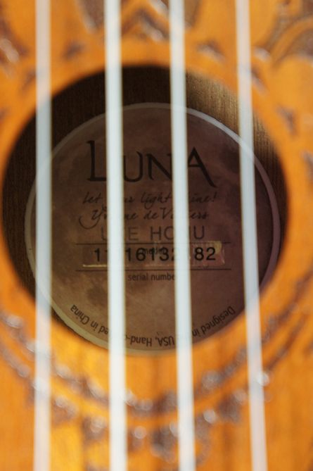 Luna Guitars Honu Soprano Ukulele