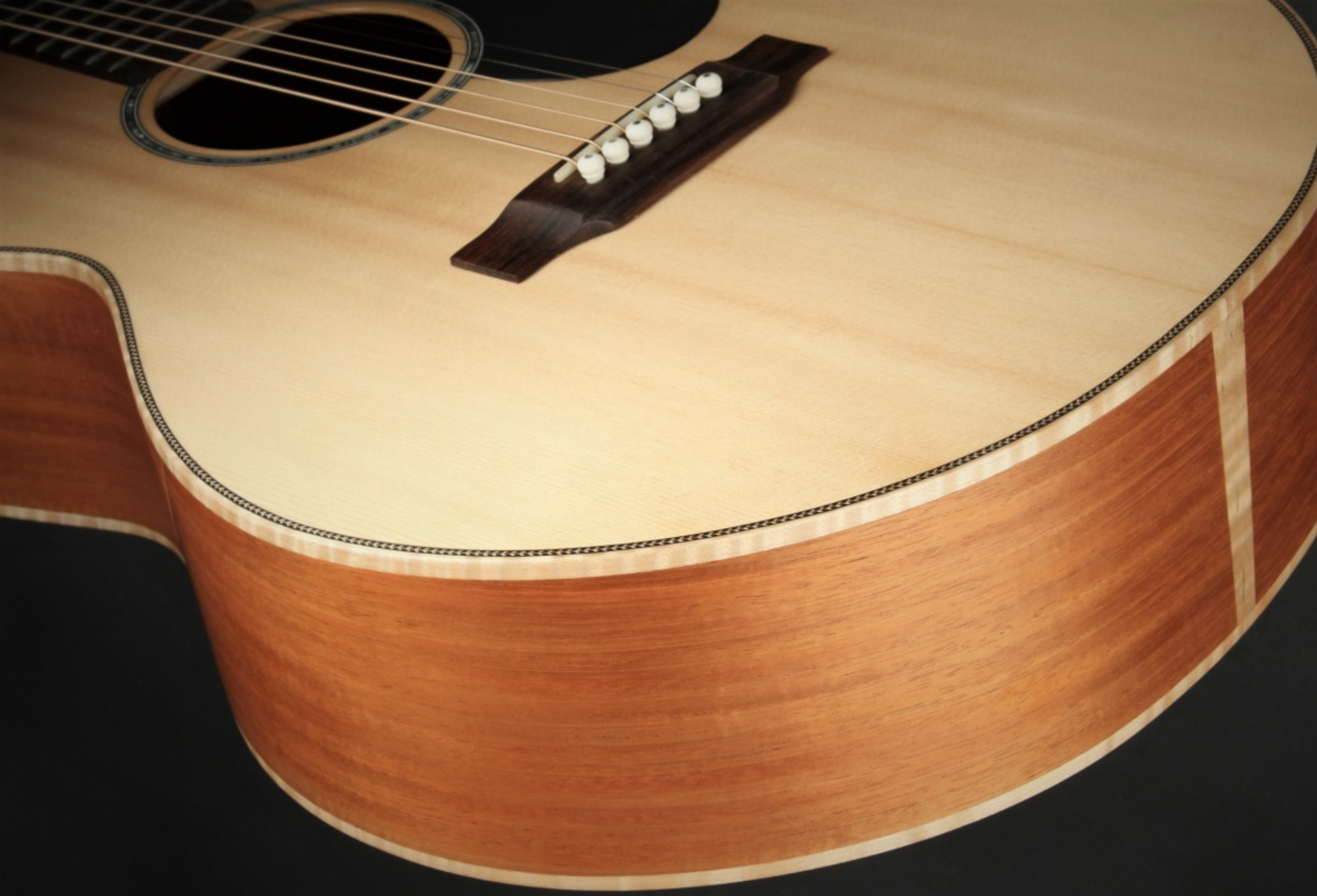 Jeff Jewitt SJ - Mahogany/Sitka