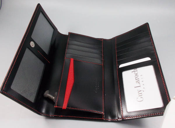 กระเป๋าสตางค์ Guy Laroche ดำ-แดง ใหม่ แท้