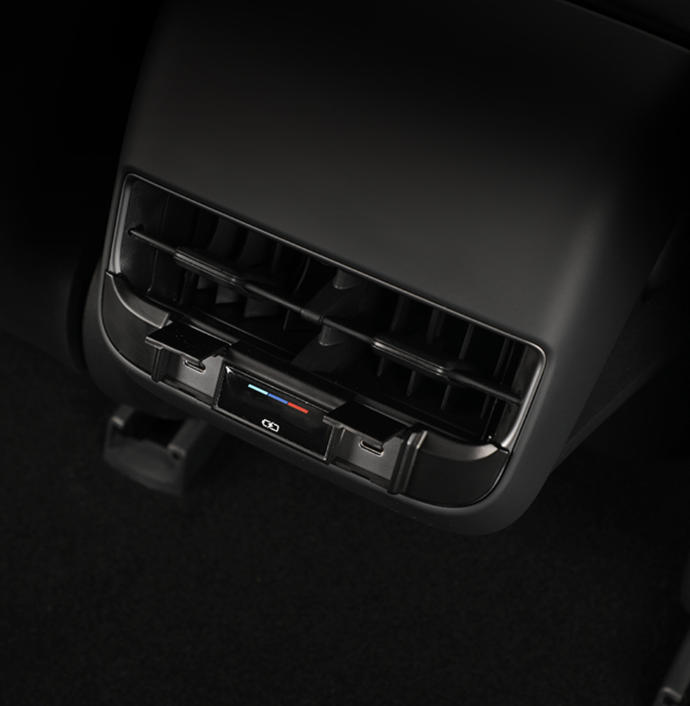 แผ่นครอบช่องUSB แผ่นตกแต่ง ติดตั้งง่ายด้วยตัวอง รถยนต์ Tesla Modal Y และ Modle 3