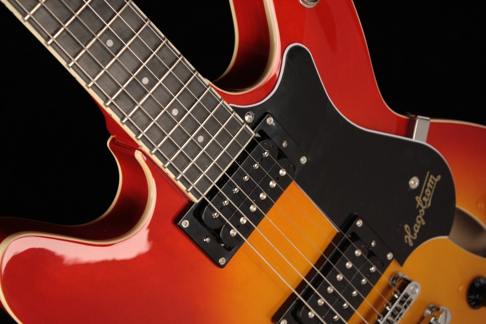 Hagstrom Viking II - Cherry Sunburst