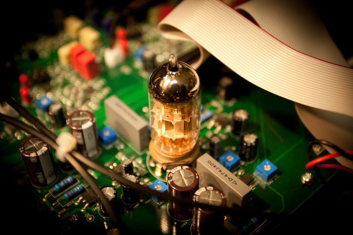 Universal Audio 4-710d 4-Channel Mic Preamp