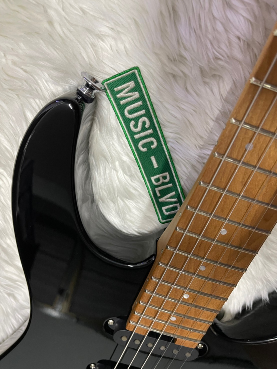 Charvel Pro-Mod DK22 SSS 2PT CM