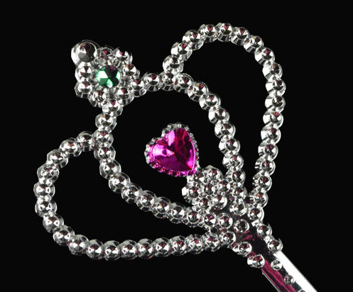 ไม้คทาสีเงิน หลากแบบ ประกอบชุดเจ้าหญิง ชุดนางฟ้า ชุดผีเสื้อ ขนาดยาว 30 ซม. (จำหน่ายคู่กับชุดแฟนซี ไม่ขายแยก)