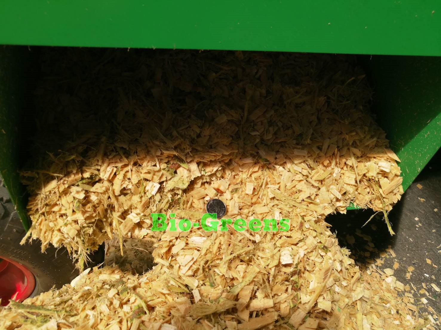 เครื่องบดย่อยสับกิ่งไม้และท่อนไม้ รุ่น HM660