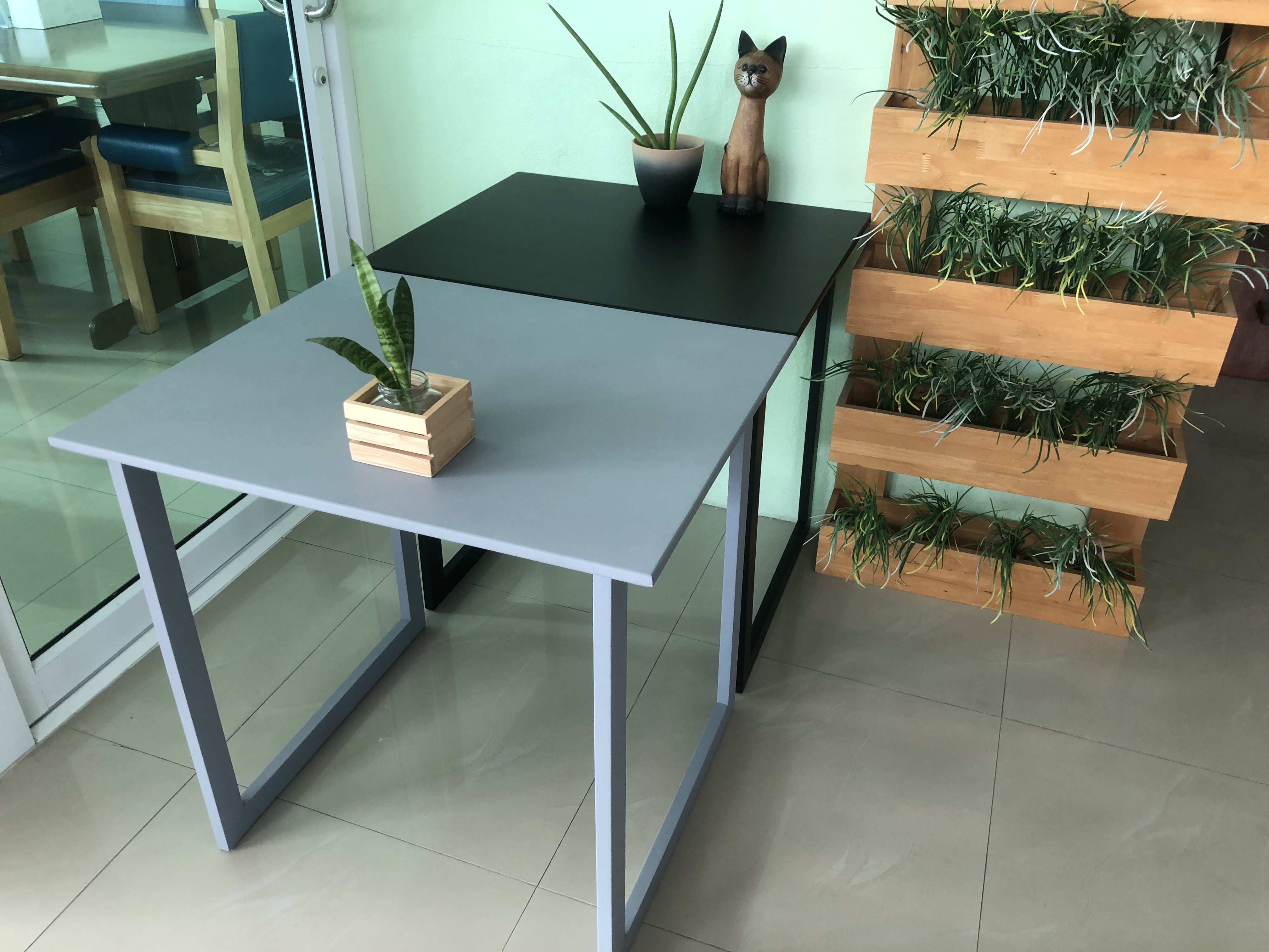 โต๊ะไม้สี่เหลี่ยม โต๊ะไม้ขาเฟรม ขนาดโต๊ะ W 60 x L 73 x H 70 Cms.สีดำ, สีเทา