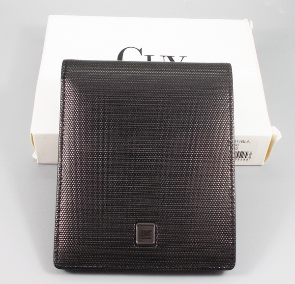 กระเป๋าสตางค์ Guy Laroche เทาเข้ม ใหม่ แท้