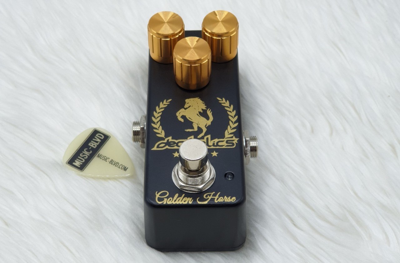 Decibelics Golden Horse