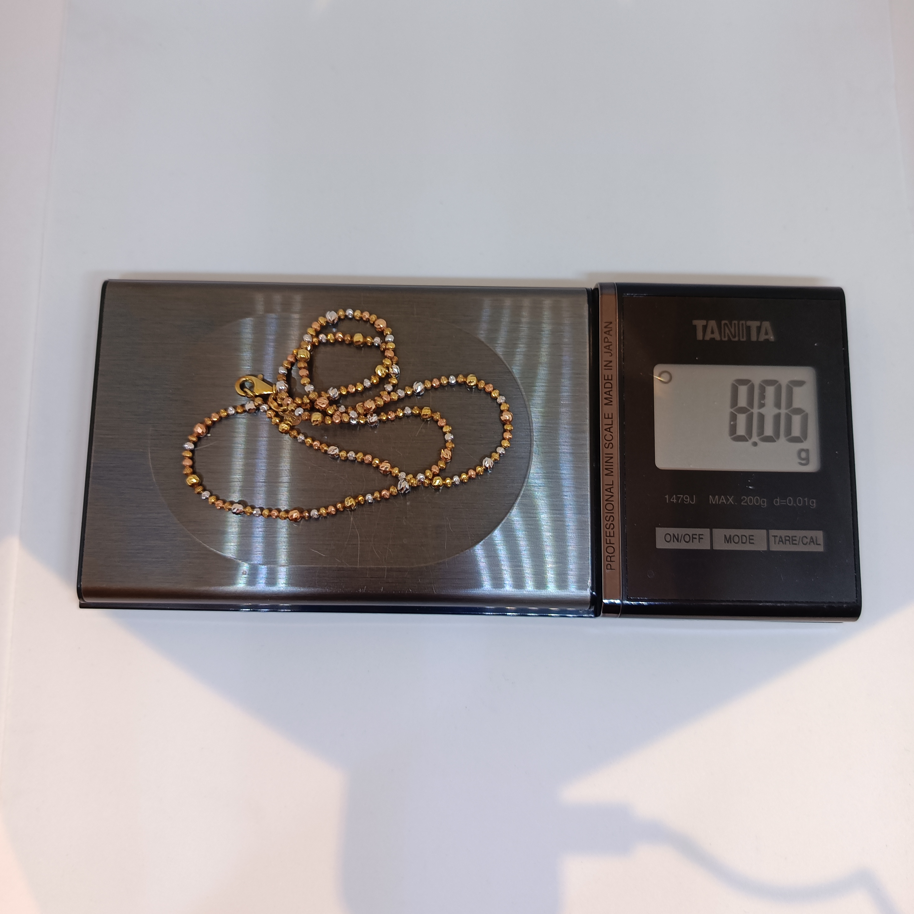 สร้อยทองอิตาลี่ ลายแฟนซี เม็ดมะยม ขนาดกระทัดรัด คุมโทนความหรูหรา