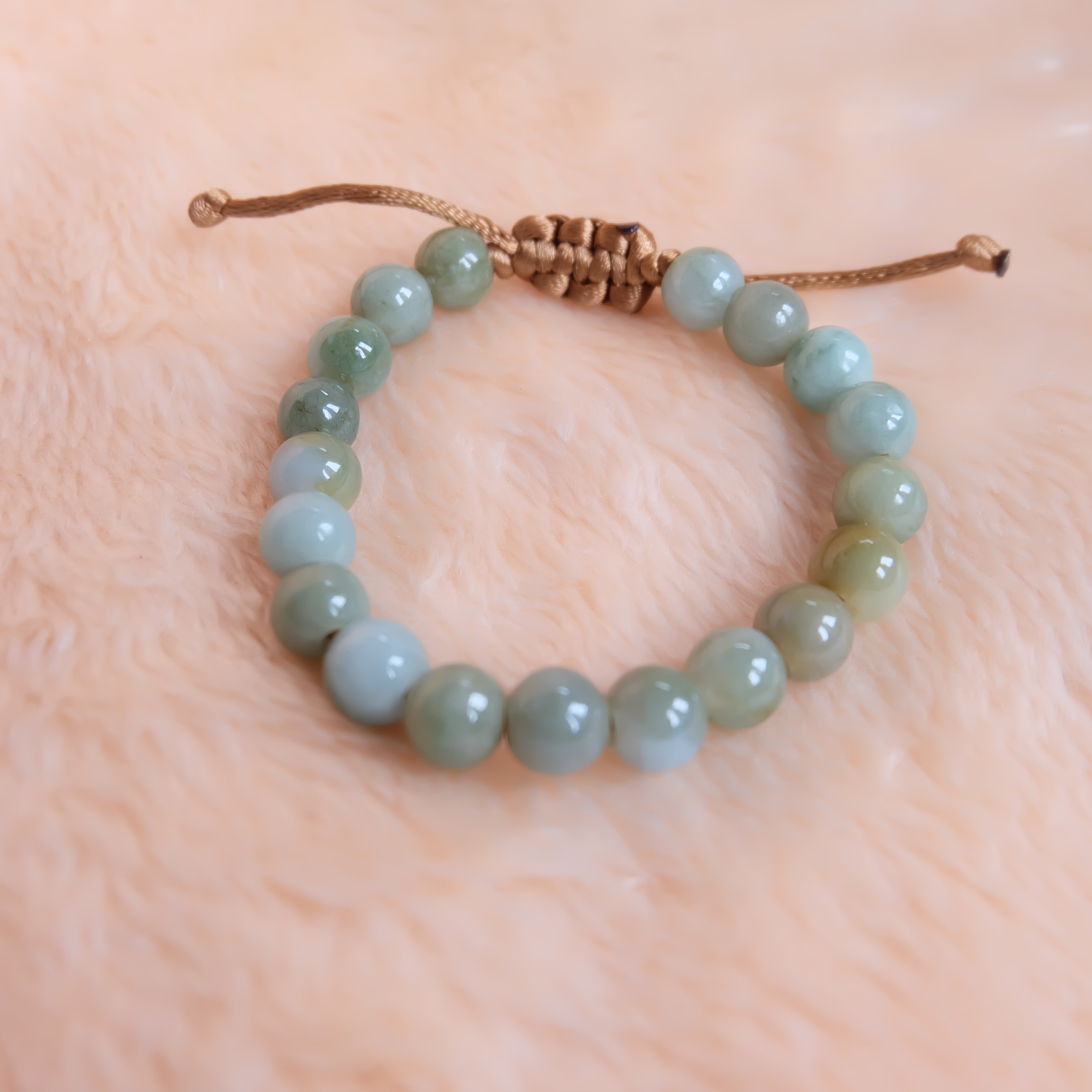 สร้อยข้อมือลูกปัดหยกแท้ 9-11 มิล หยกแท้ หยกพม่า หยกคละสี เชือกดึง รอบข้อมือ 17-19 ซม. มีรอย