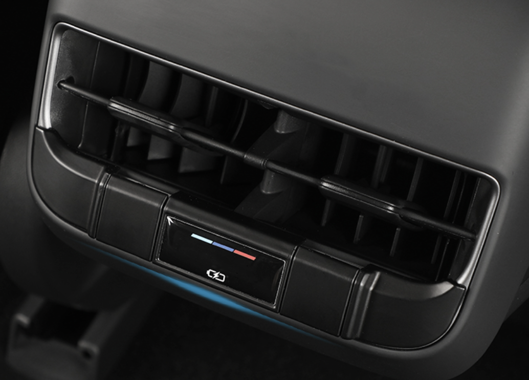 แผ่นครอบช่องUSB แผ่นตกแต่ง ติดตั้งง่ายด้วยตัวอง รถยนต์ Tesla Modal Y และ Modle 3