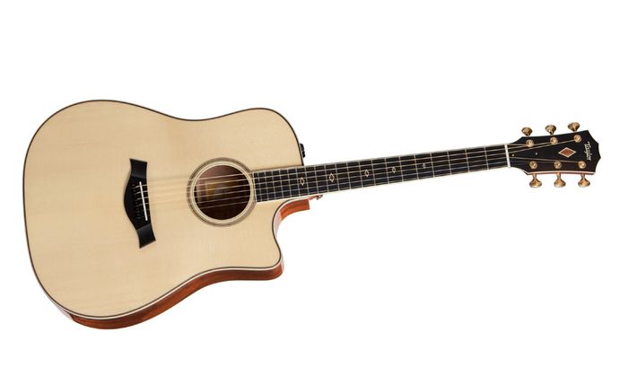Taylor 2012 Fall Limited Dreadnought Quilt Sapele Acoustic-Electric Guitar Natural