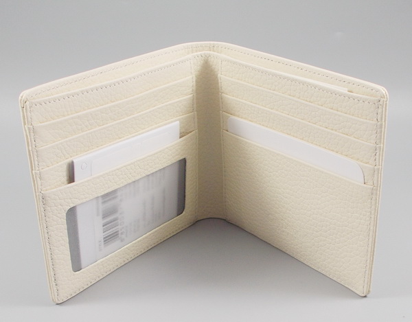 กระเป๋าสตางค์ Guy Laroche ครีม ใหม่ แท้