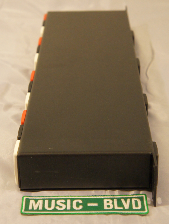 Whirlwind Multisplitter 4 - Rack-mountable 4-channel 1x3 Microphone Signal Splitter