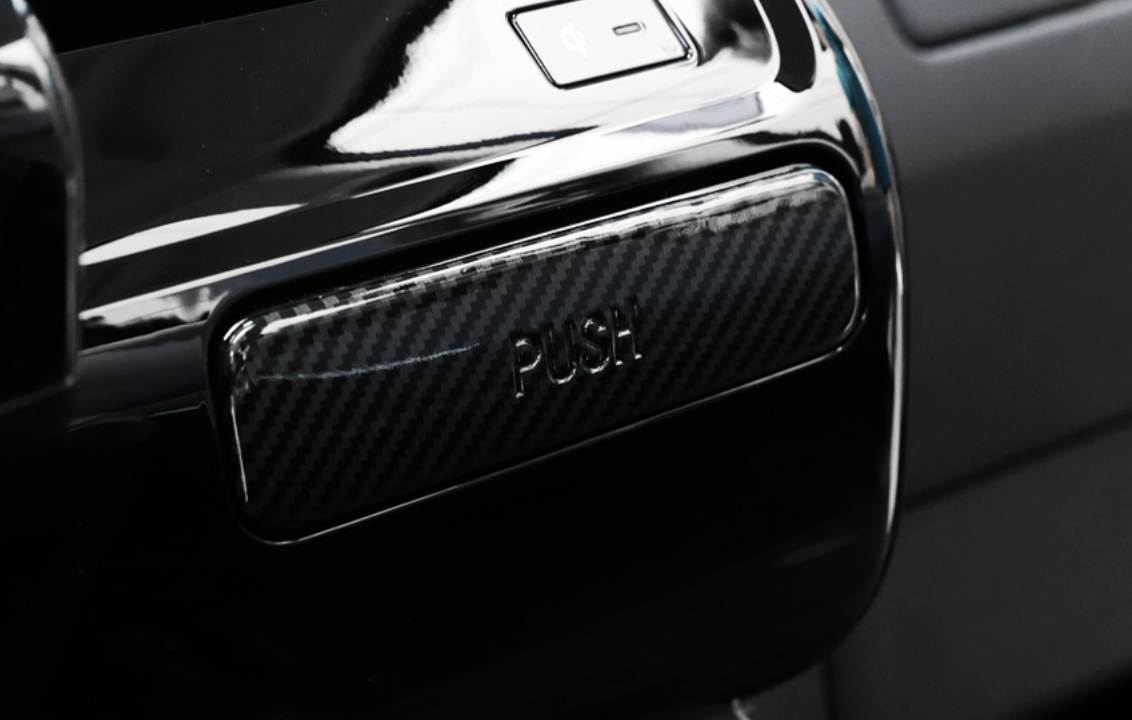 กันรอยที่วางแก้วฝั่งคนขับ Hyundai STARIA