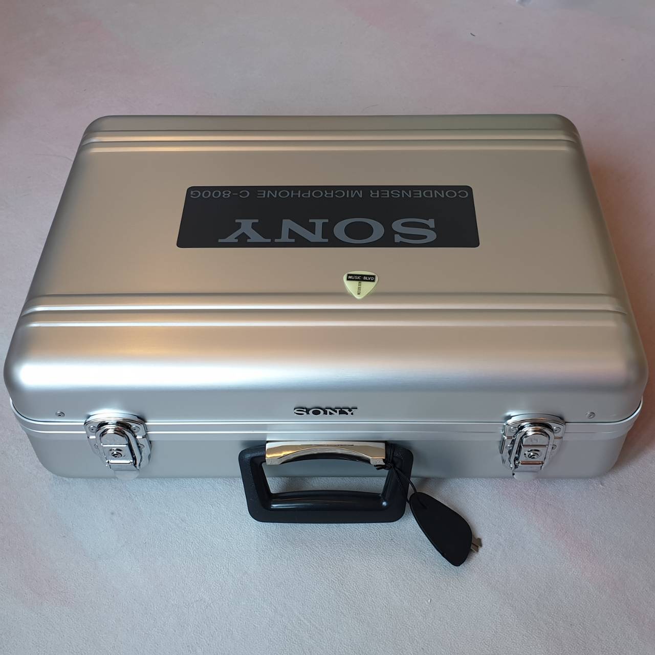 Sony C-800G Large-diaphragm Condenser Microphone