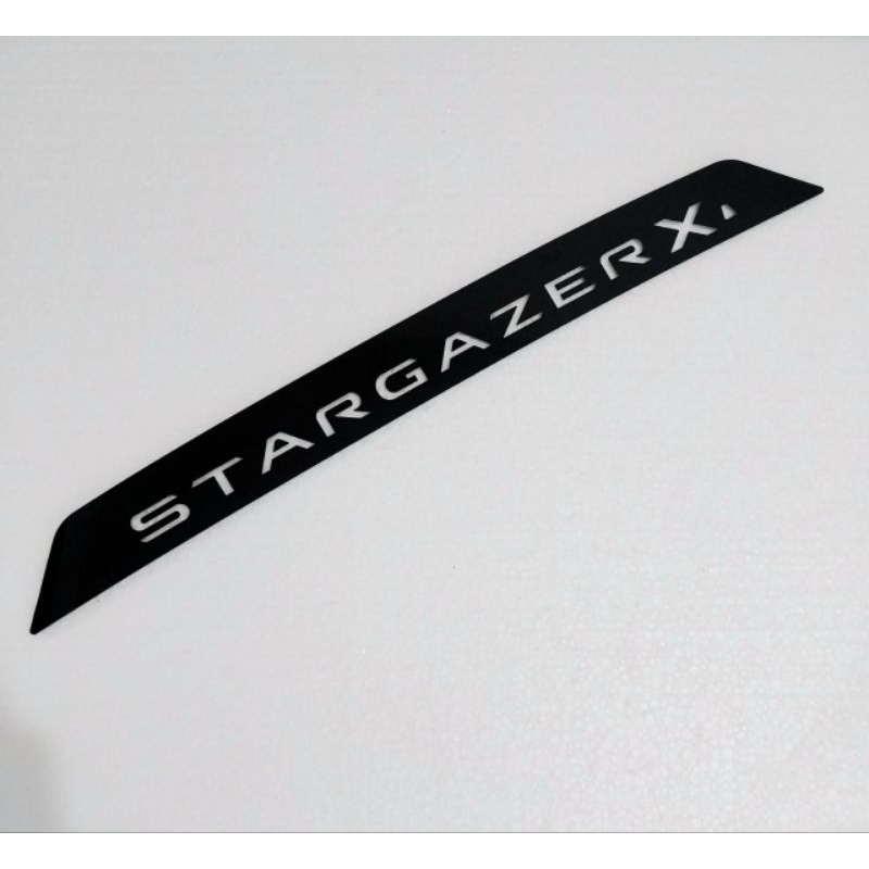 ฝาครอบไฟเบรกบน hyundai stargazer ไฟเบรกดวงบน