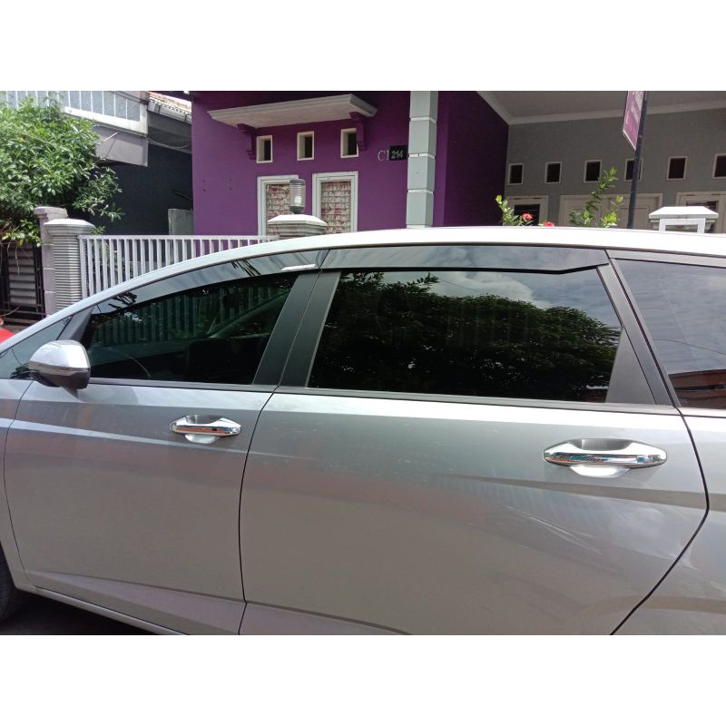 คิ้วกันสาด Hyundai Stargazer "Morvell" รุ่นแบนเรียบ