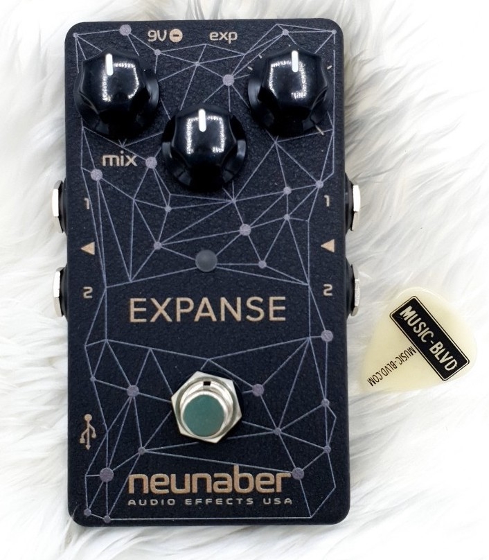 Neunaber Expanse Series Selectable True/Buffered Bypass