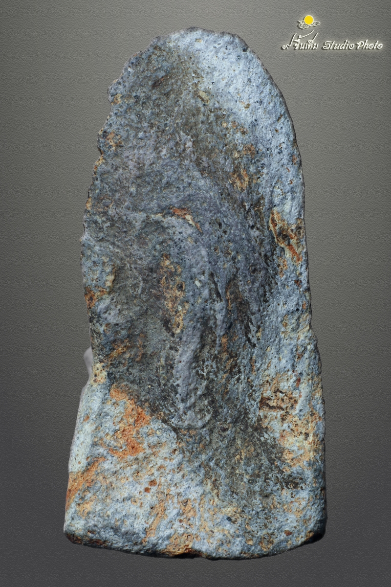 พระรอดพิมพ์ใหญ่ เนื้อเขียว จ.ลำพูน