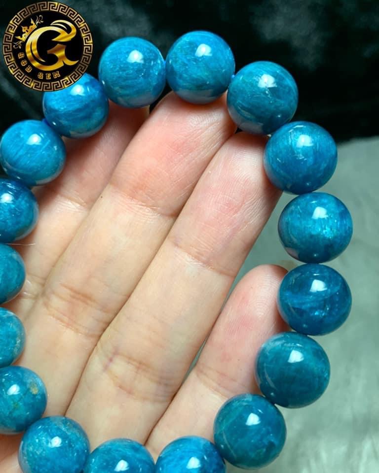 ข้อมือหิน บลูอะพาไทต์ (Blue Apatite)