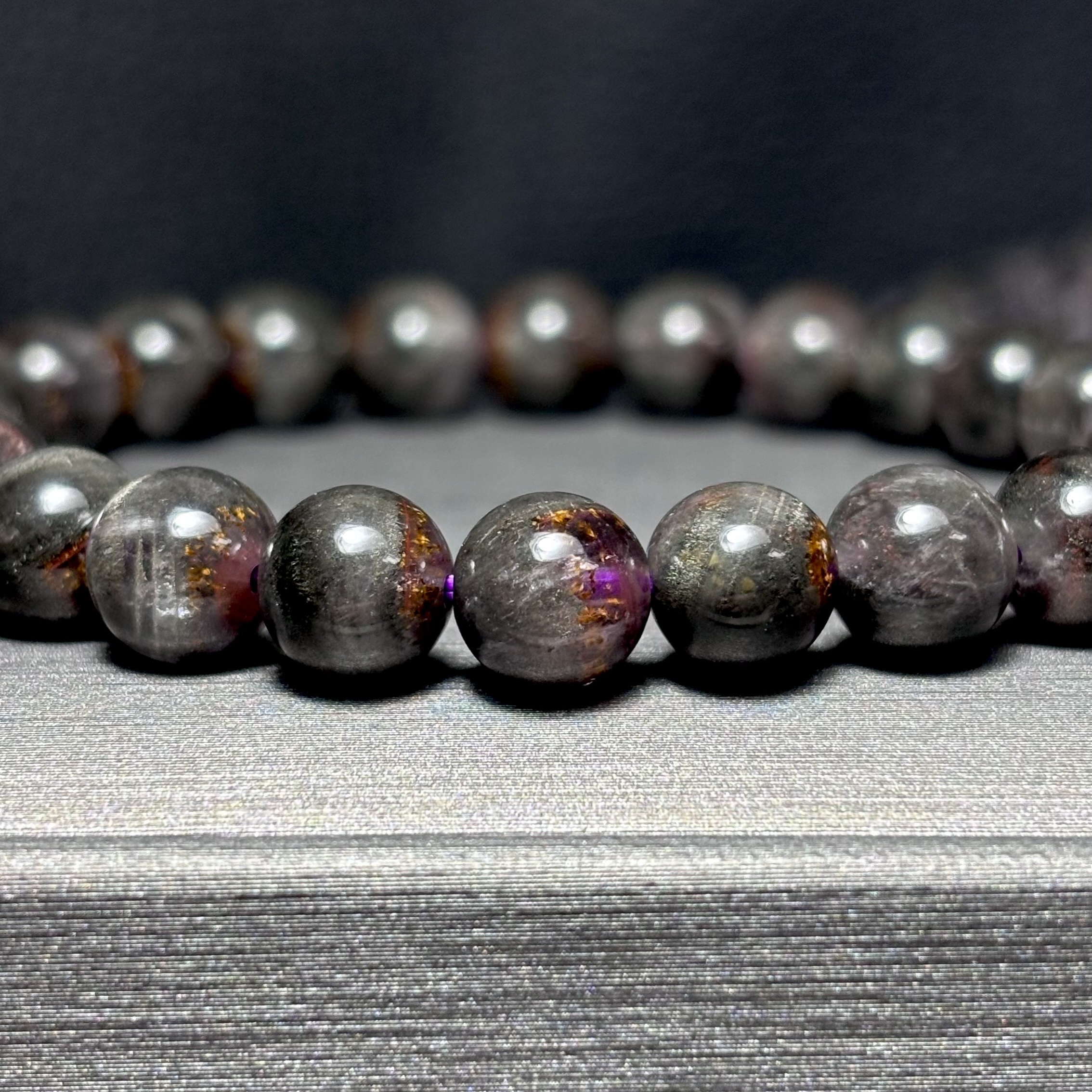 ข้อมือหิน แบล็คออร่าไลต์