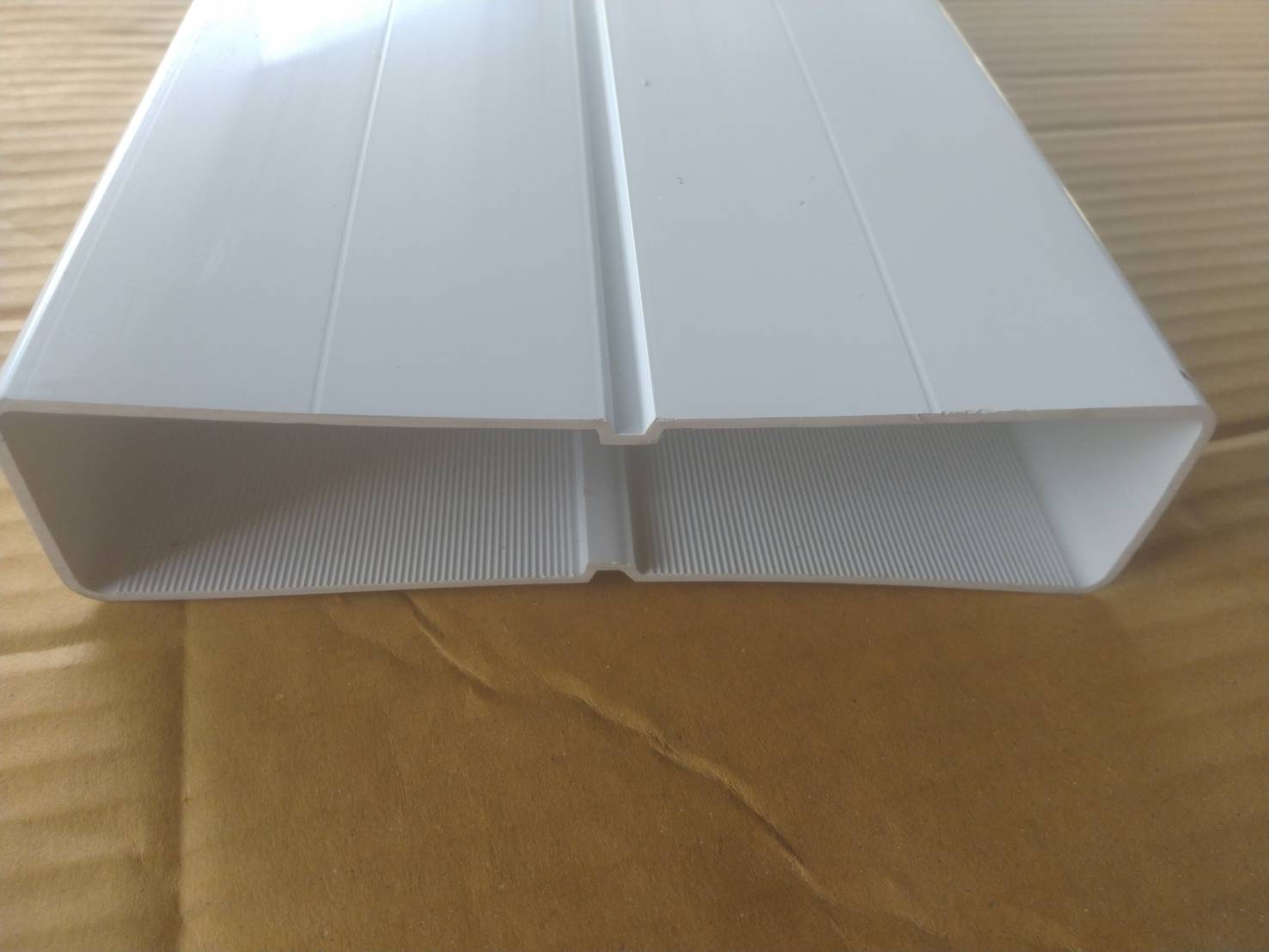 รางแฝด เกรด A 6 เมตร U V (หนา)