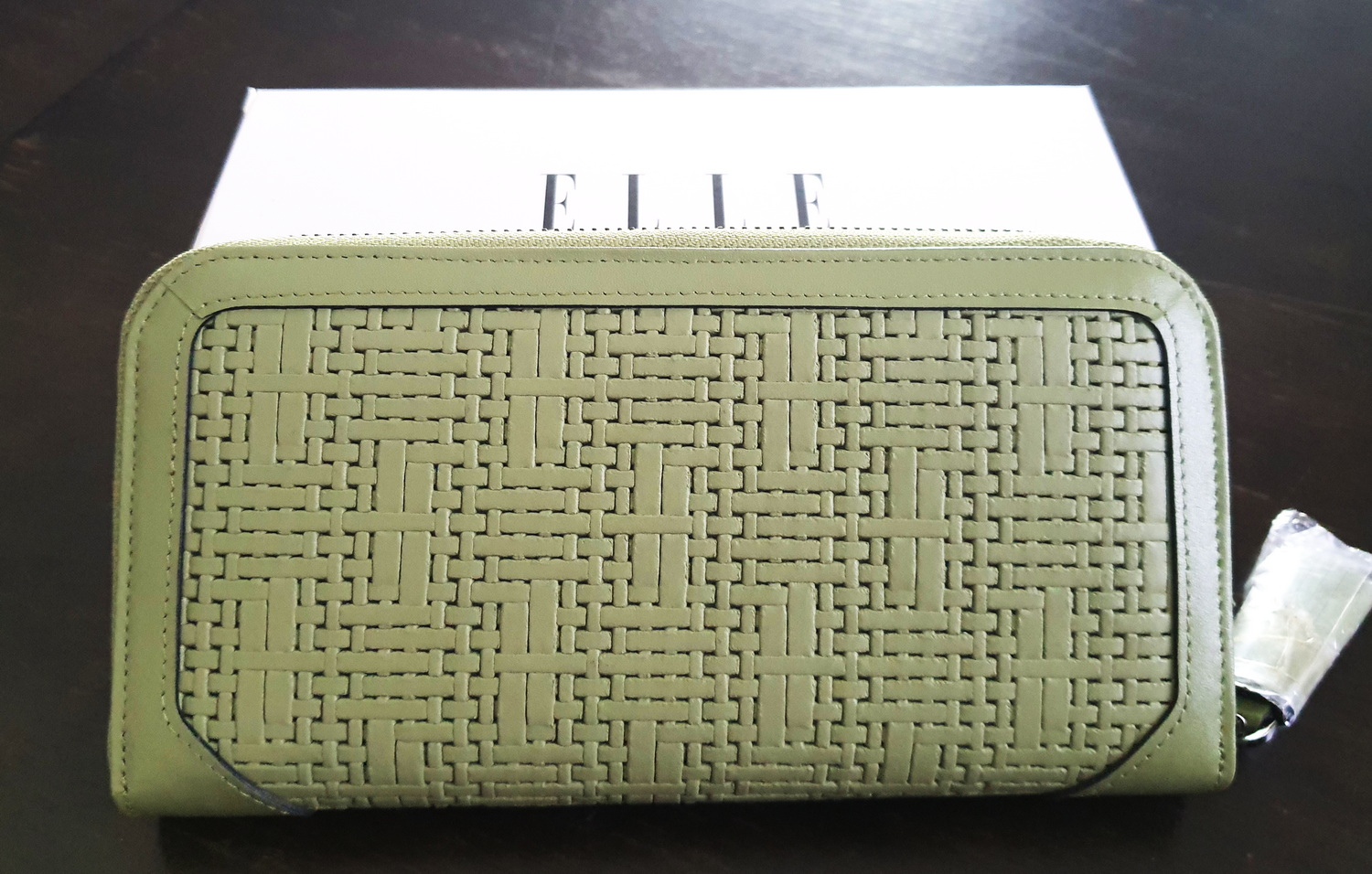 กระเป๋าสตางค์ ELLE เขียว ใหม่ แท้