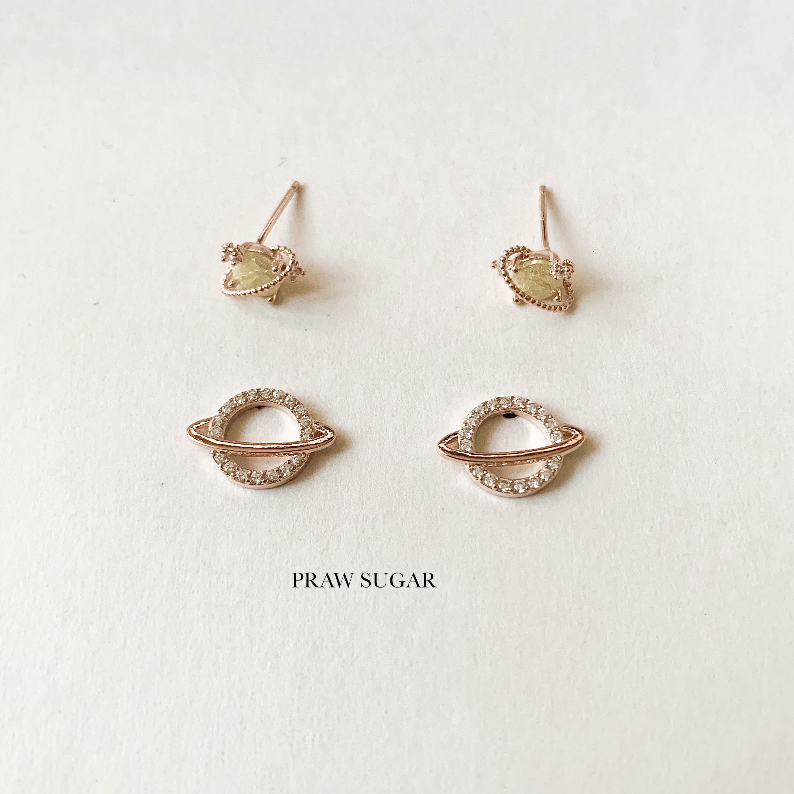 Saturn Set Earrings - เซ็ทต่างหูดาวเสาร์ (ก้านเป็นเงินแท้) (มี 6 สี)
