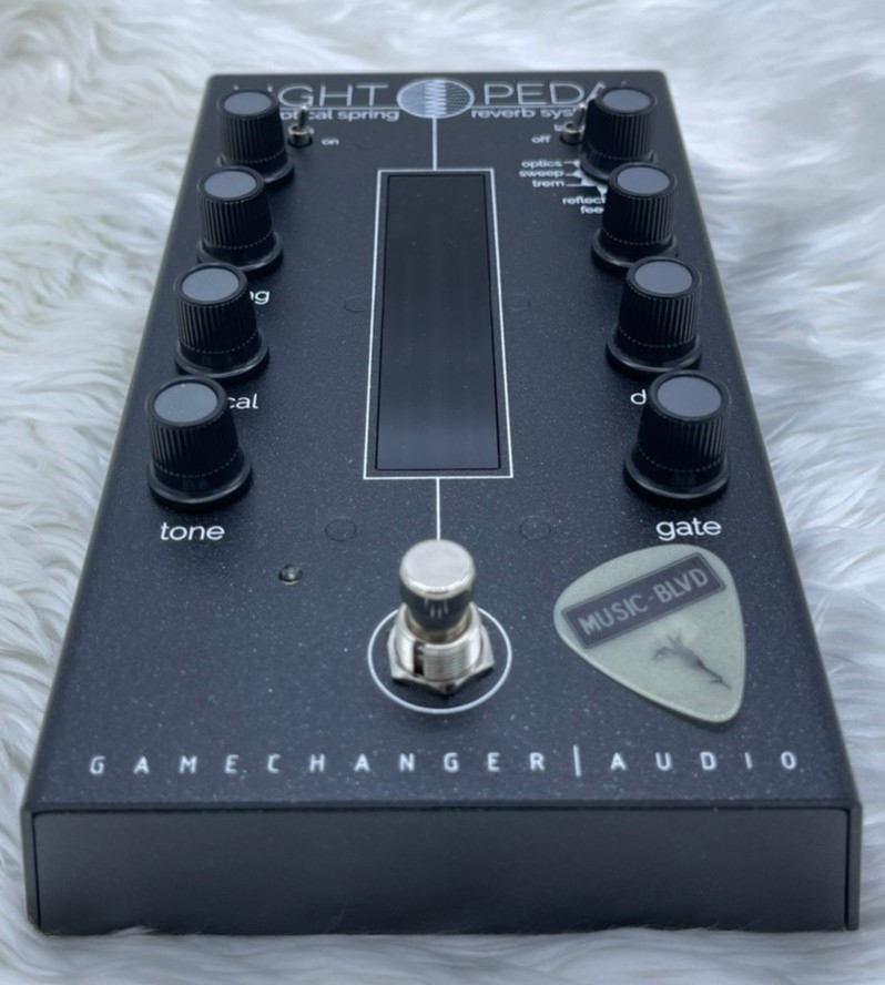 GAMECHANGER AUDIO LIGHT PEDAL OPTICAL SPRING REVERB SYSTEM