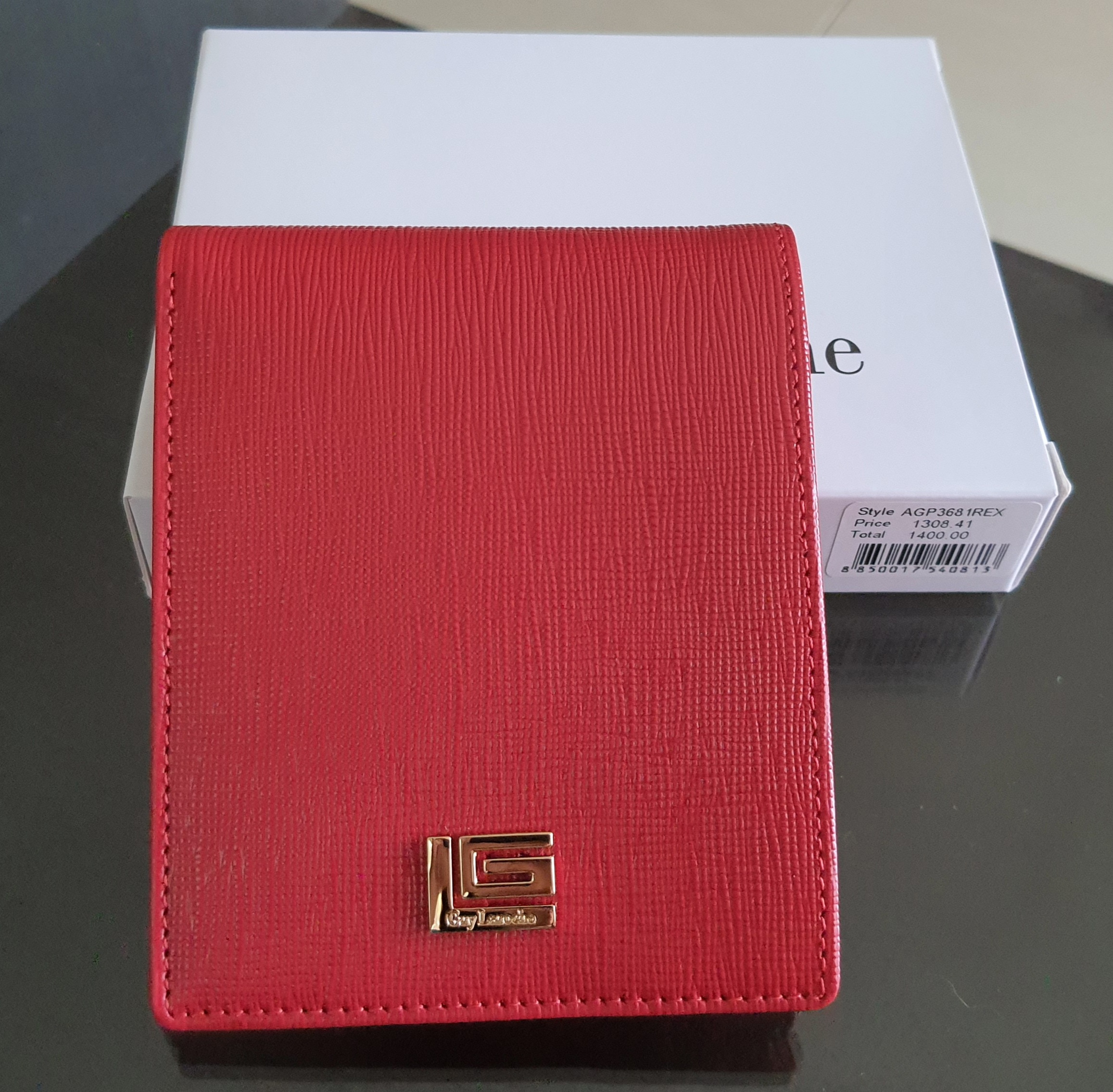 กระเป๋าสตางค์ Guy Laroche แดง ใหม่ แท้