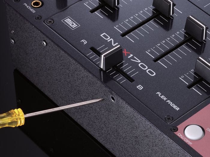 Denon DN-X1700 4-Channel Digital DJ Mixer