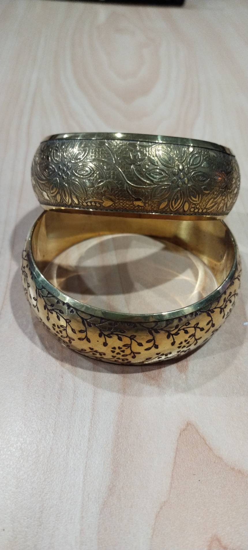 กำไลแขนงานไม้ คละแบบคละลาย ราคาส่ง