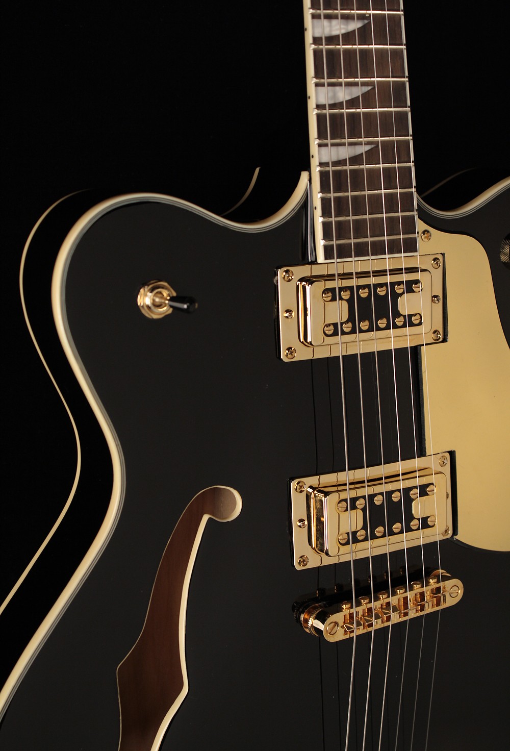 Eastwood Classic 6 - Black