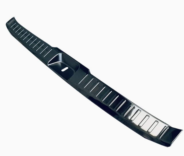 สครับเพรตกันรอยท้าย แผ่นกันรอยท้ายรถ Nissan SERENA e-POWER นิสสันเซเรน่า MPV