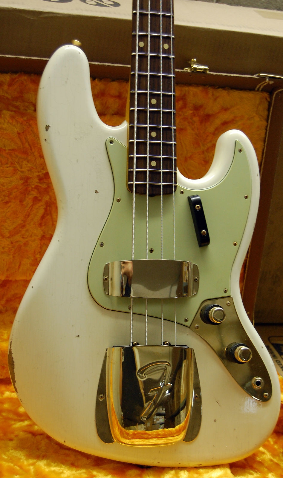 Fender Custom Shop 60 Jazz Bass Relic 2016 Aged Olympic White Matching Peg Head Gold Hardware Birdeye Neck