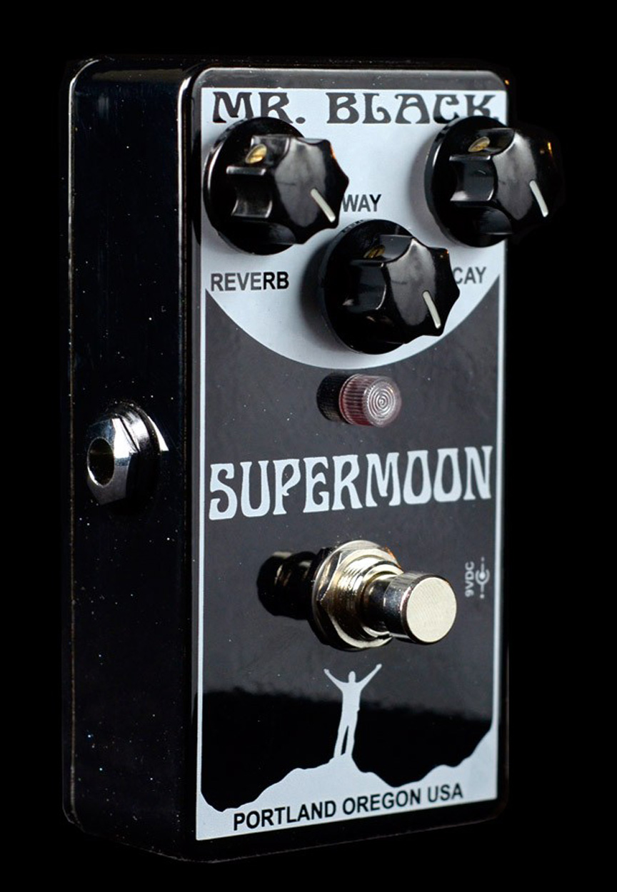 Mr. Black Supermoon Modulated Reverb