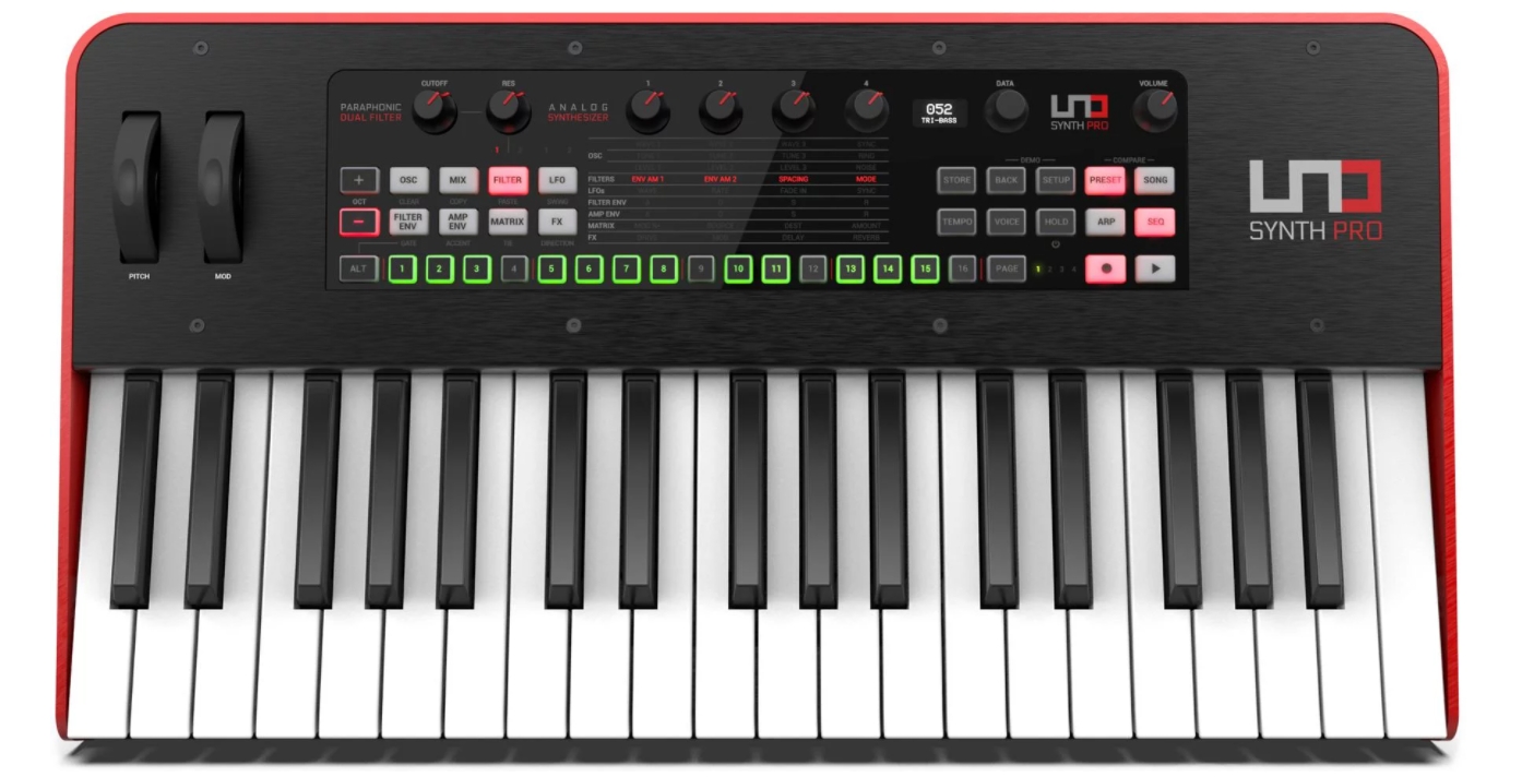 IK Multimedia UNO Synth Pro Keys 37-key Analog Synthesizer