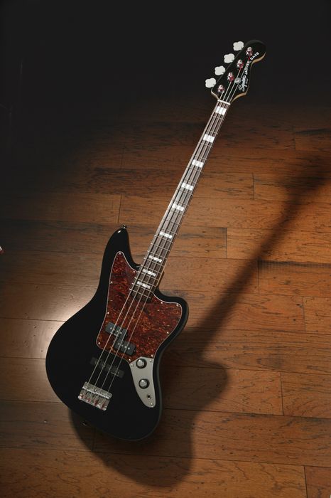 Squier Vintage Modified Jaguar Bass
