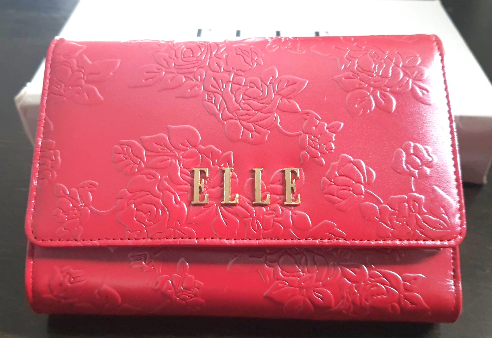 กระเป๋าสตางค์ ELLE แดงเมทาลิก ใหม่ แท้